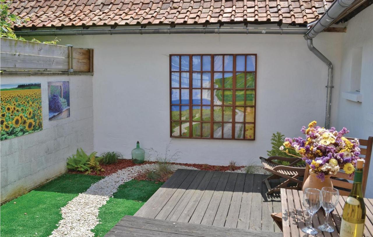 Gorgeous Home In Senlecques With Kitchen エクステリア 写真